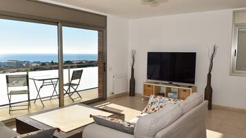 Een smart-tv en videogames