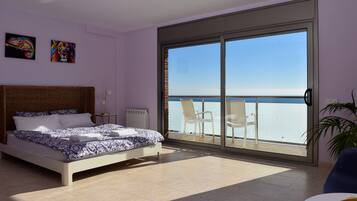 5 slaapkamers, reisbedje, wifi, beddengoed