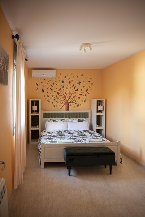 5 Schlafzimmer, Reisekinderbett, WLAN, Bettwäsche