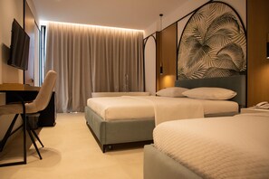 Superior Triple Room, Hot Tub, Sea View - Hotel Colosseum (Ksamil)