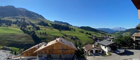 مواقف سيارات في المنشأة الفندقية