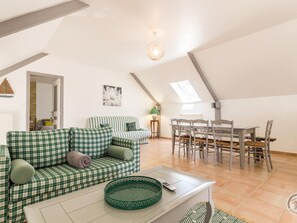 TV - Spacious apartment with garden and pets allowed - Gatteville-le-Phare (Gatteville-le-Phare)