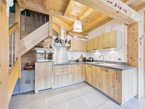 Fridge, microwave, dishwasher