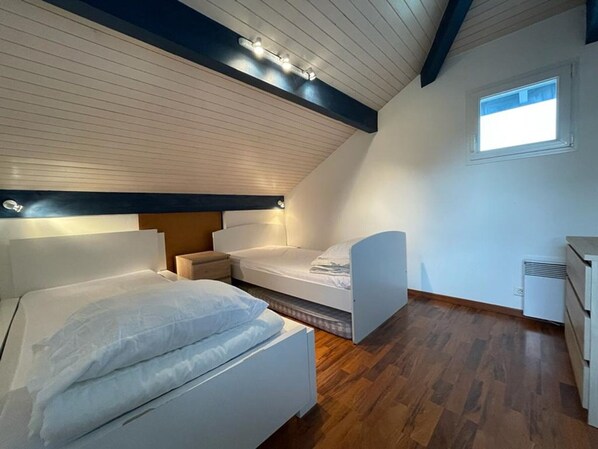 5 bedrooms, free WiFi