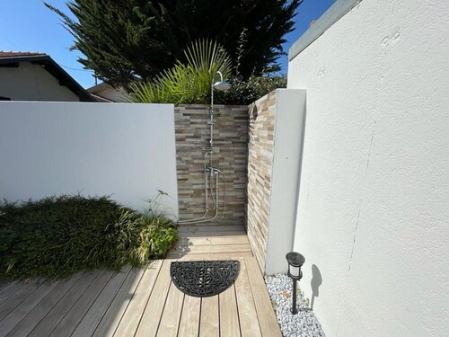 Spacieuse villa avec véranda et jardin à Capbreton