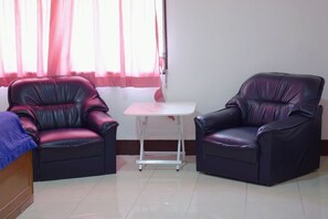 Yhden hengen deluxe-huone | Allergiatestatut vuodevaatteet