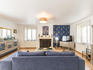 TV - Charming quiet house with garden, near Barfleur (Gatteville-le-Phare)