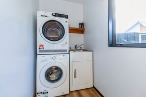 Interior - Little Black Chalet Methven (Methven)