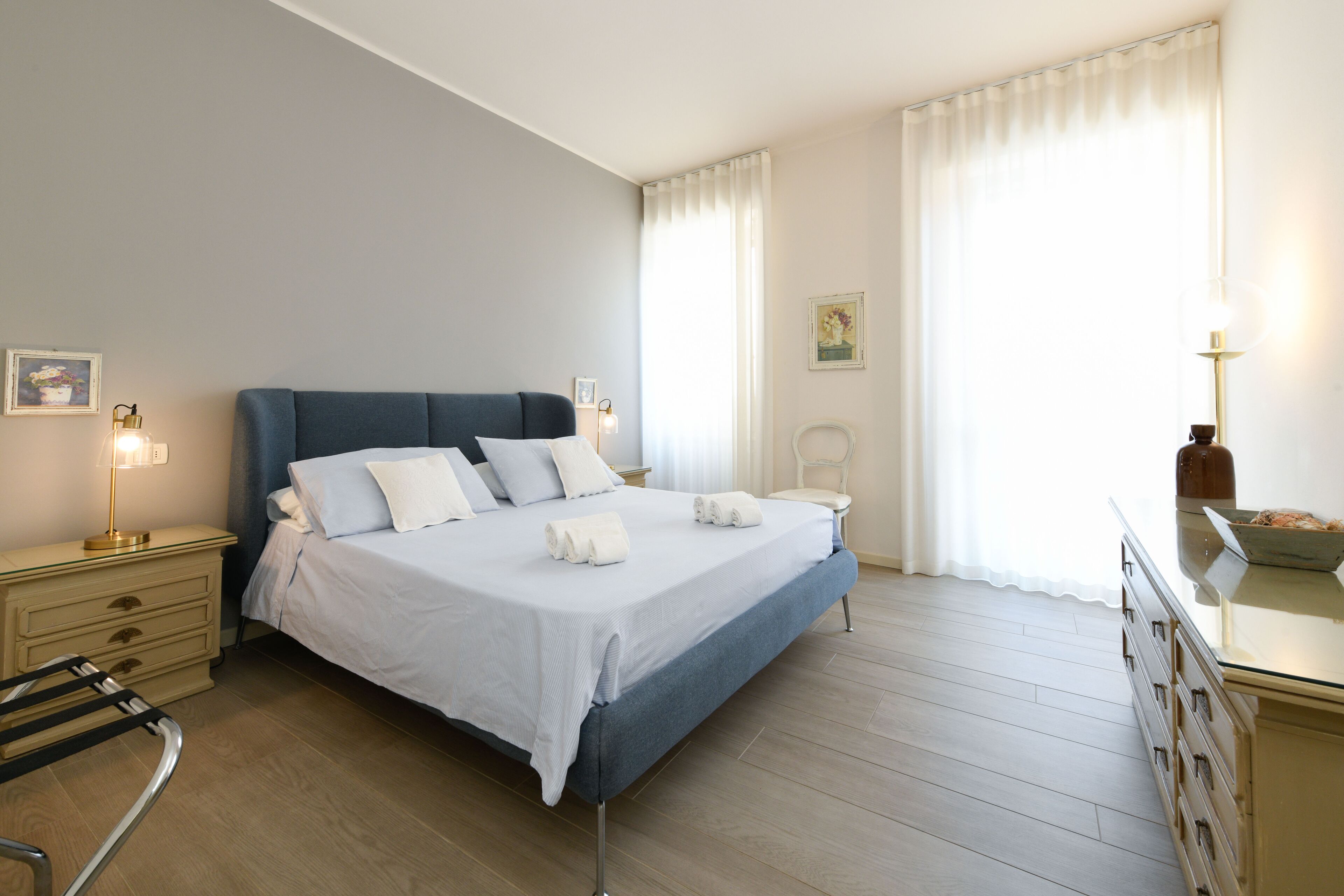 2 chambres, fer et planche à repasser, Wi-Fi gratuit, draps fournis