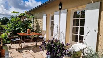 House, Garden View | Terrace/patio