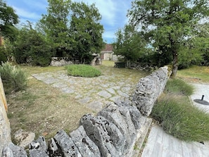 Enceinte de lâhĂ©bergement