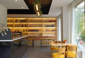 Dining - Shui Jie Hostel (Xing'an County)