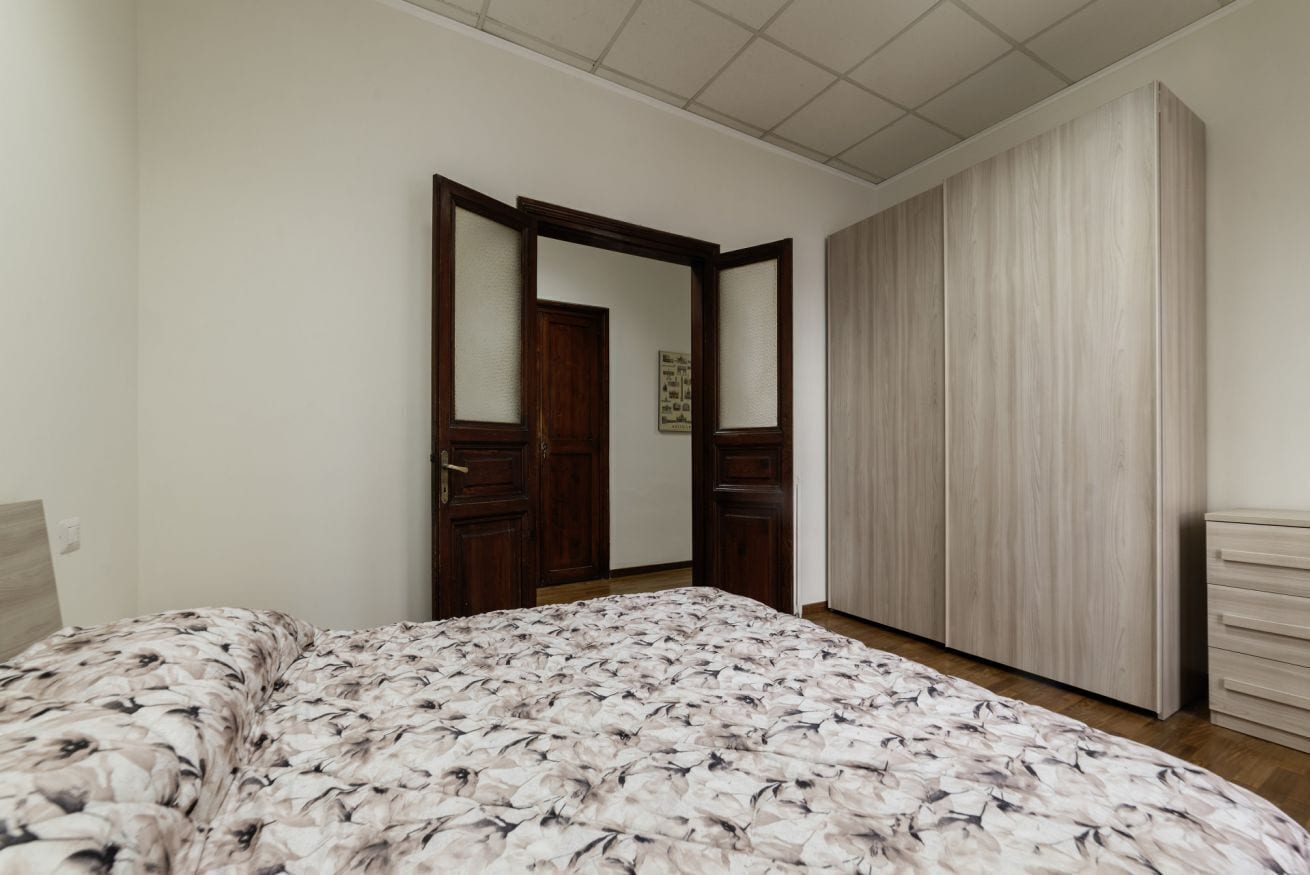 2 bedrooms, iron/ironing board, Internet, bed sheets