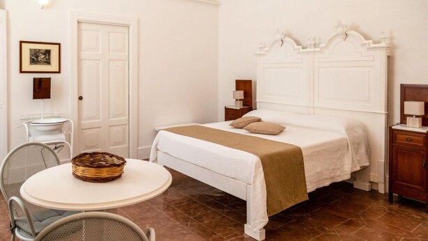 1 bedroom, WiFi, bed sheets - Deluxe Room with panoramic sea view  and private beach (Manduria)