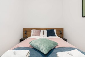 1 sovrum, strykjärn/strykbräda, wi-fi och sängkläder