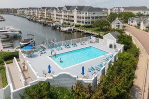 Pool - Stunning Marsh and Bay Views from Beautiful 2 Bedroom Condo (Ocean City)