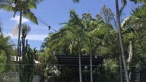 Unclassified image, 3 of 25, button - Gorgeous Large Home, 5 Mins To Beach, Sunset Views (noosa)