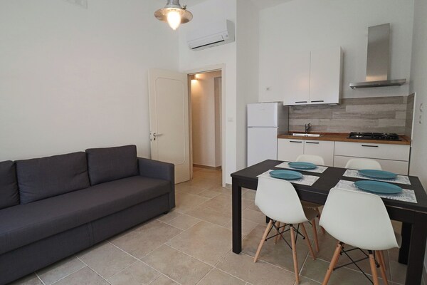 Casa Nausica Elegant Apartment Facing The Aragonese Castle - Lecce