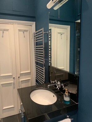 Departamento, 1 habitación | Amenidades de baño