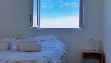 Apartment, 2 Bedrooms, Smoking, Balcony | 2 bedrooms