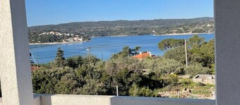Comfortable Apartment Island Šolta -seaview
