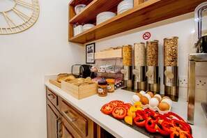 Café da manhã continental grátis todos os dias
