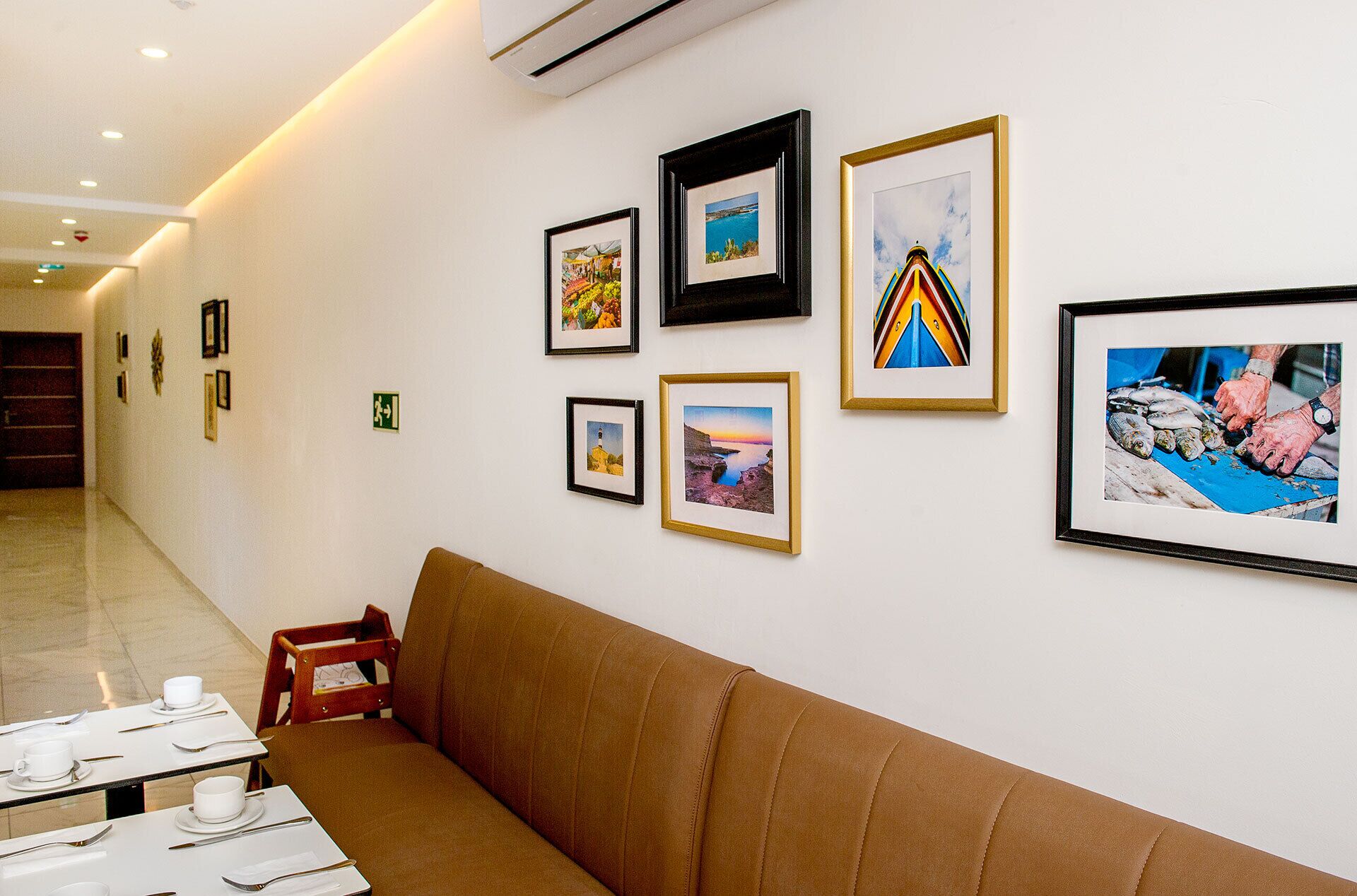 Breakfast area