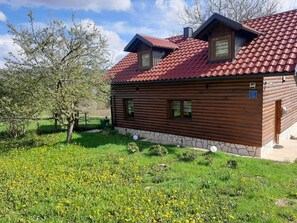 独立别墅 (Two Bedroom Holiday Home with Hot Tub) | 外观