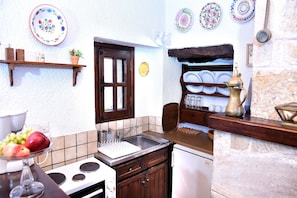 Herdplatte, Toaster, Kochgeschirr/Geschirr/Besteck