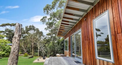 Flounder - Only a short walk to the Lake Tyers foreshore and 90 Mile beach