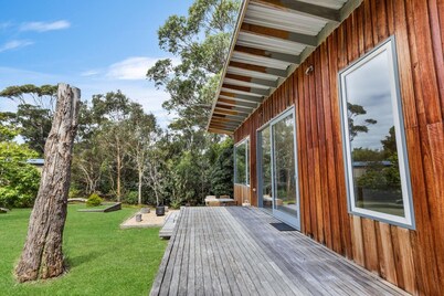 Flounder: Only a short walk to the Lake Tyers foreshore and 90 Mile beach