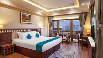 1 bedroom, premium bedding, down duvets, memory-foam beds