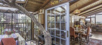 3879 Lucy's Treehouse ~Unique Vintage Redwood Home