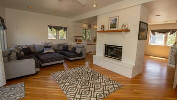 Smart TV, fireplace, video games, DVD player