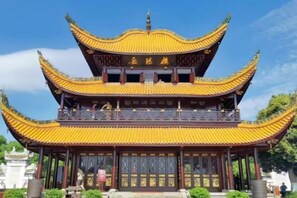 View from property - Xingtian Hotel (Yueyang)