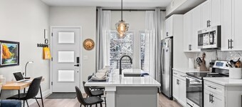 Walk to Main Street, Coors & School of Mines and so close to Red Rocks!!