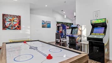 Spielezimmer