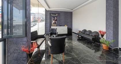 Gloria Airport Hotel