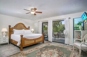 5 bedrooms, iron/ironing board, free WiFi, bed sheets
