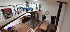 2 間睡房、書桌、Wi-Fi、床單