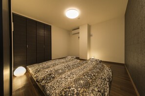 豪華公寓 | 獨特裝潢、書桌、筆電工作空間、熨斗/熨衣板