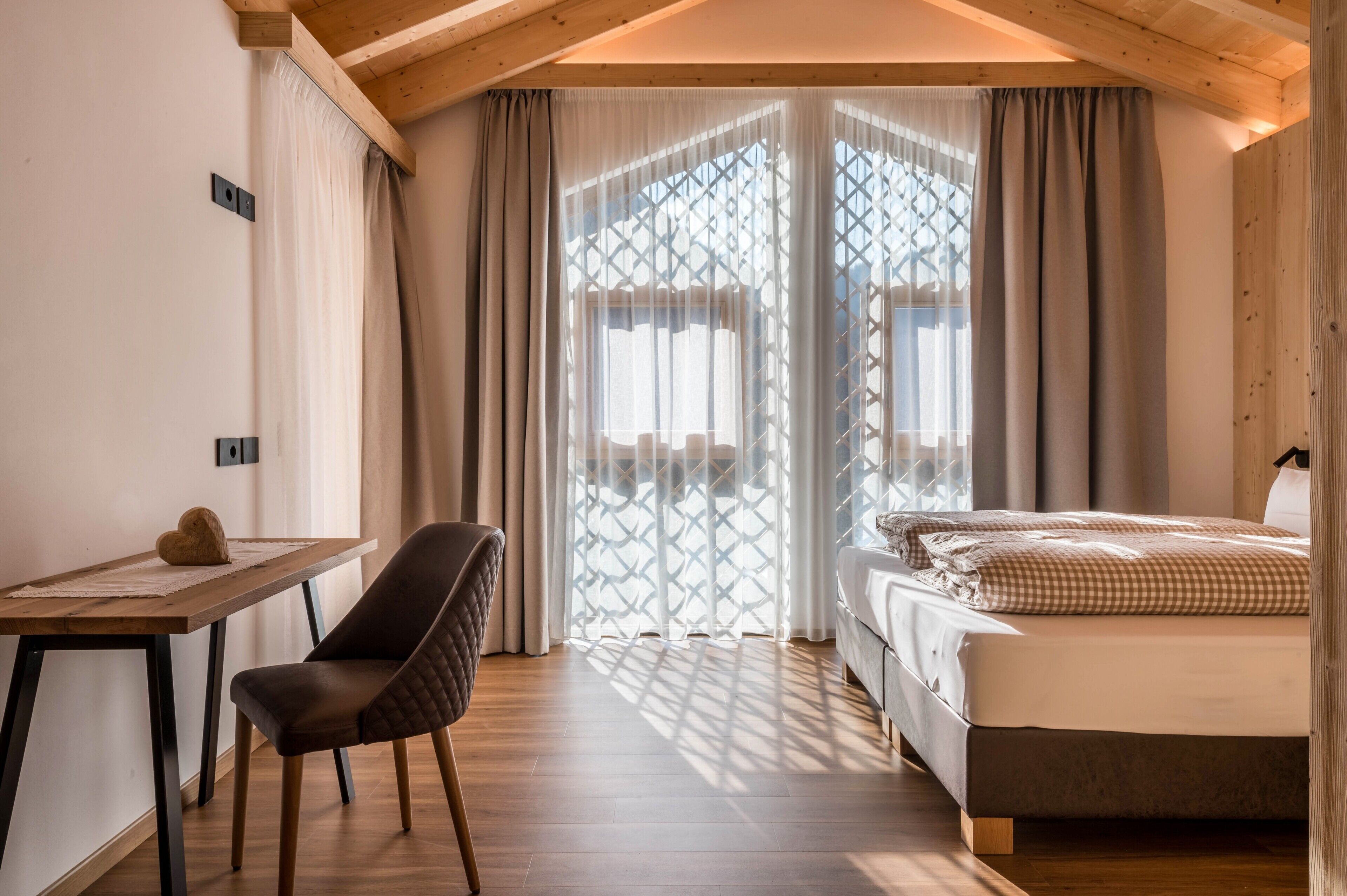 1 quarto, Wi-Fi de cortesia, roupa de cama