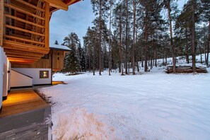 المنطقة المحيطة بالمنشأة