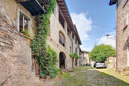 Exterior. Workation Castle: Casa Galbiga