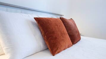 1 bedroom, iron/ironing board, bed sheets