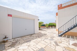 Exterior - Vacation Home "Can Quetu" with Private Pool, Terrace & Wi-Fi (Vinaros)