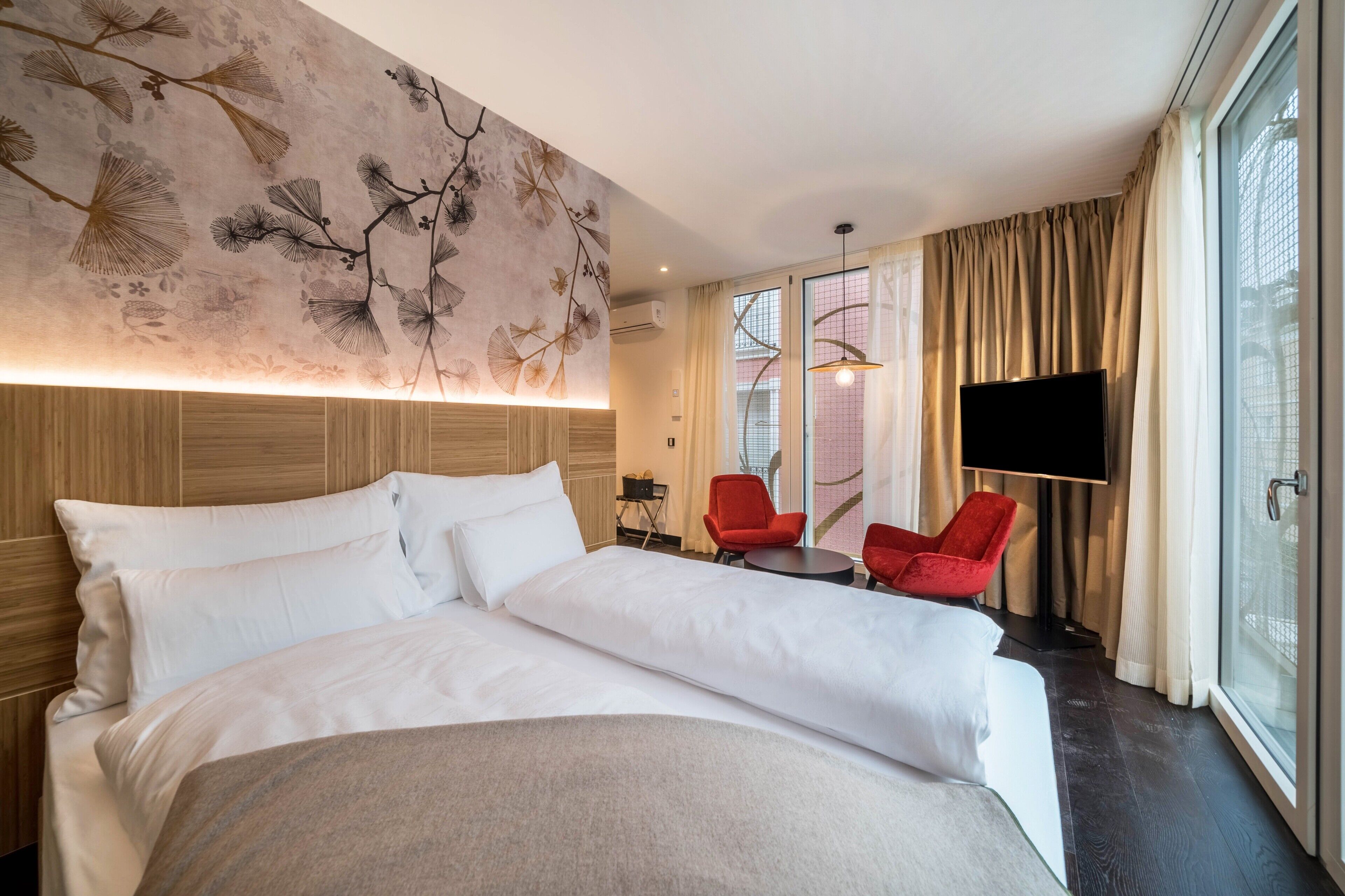 Wifi gratis y ropa de cama 