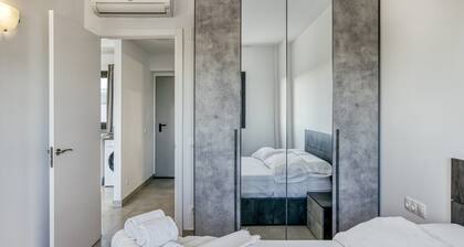 Apartment "Giuliano Superior 1" with Balcony & Wi-Fi