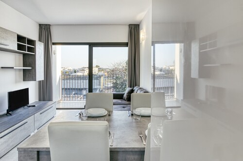 Apartment "Giuliano Superior 1" with Balcony & Wi-Fi