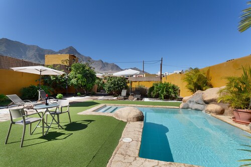 Maison de vacances 'Vivienda Vacacional Folillo' avec piscine privée, Wi-Fi et climatisation